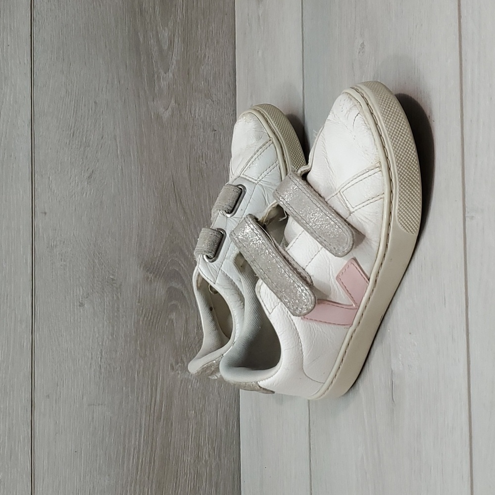 Veja Kids Girls Leather Sneakers shoes sz 1